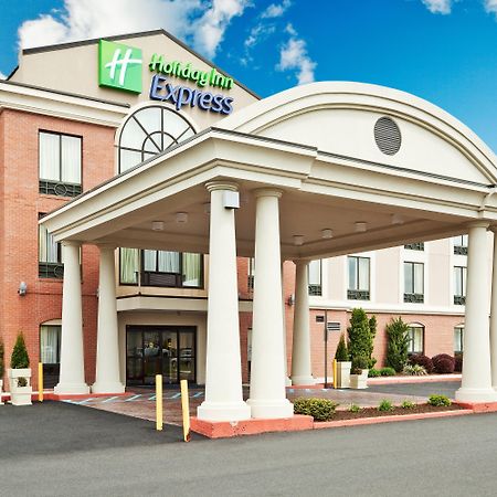 Holiday Inn Express And Suites Quakertown - Allentown Area By Ihg Exterior photo
